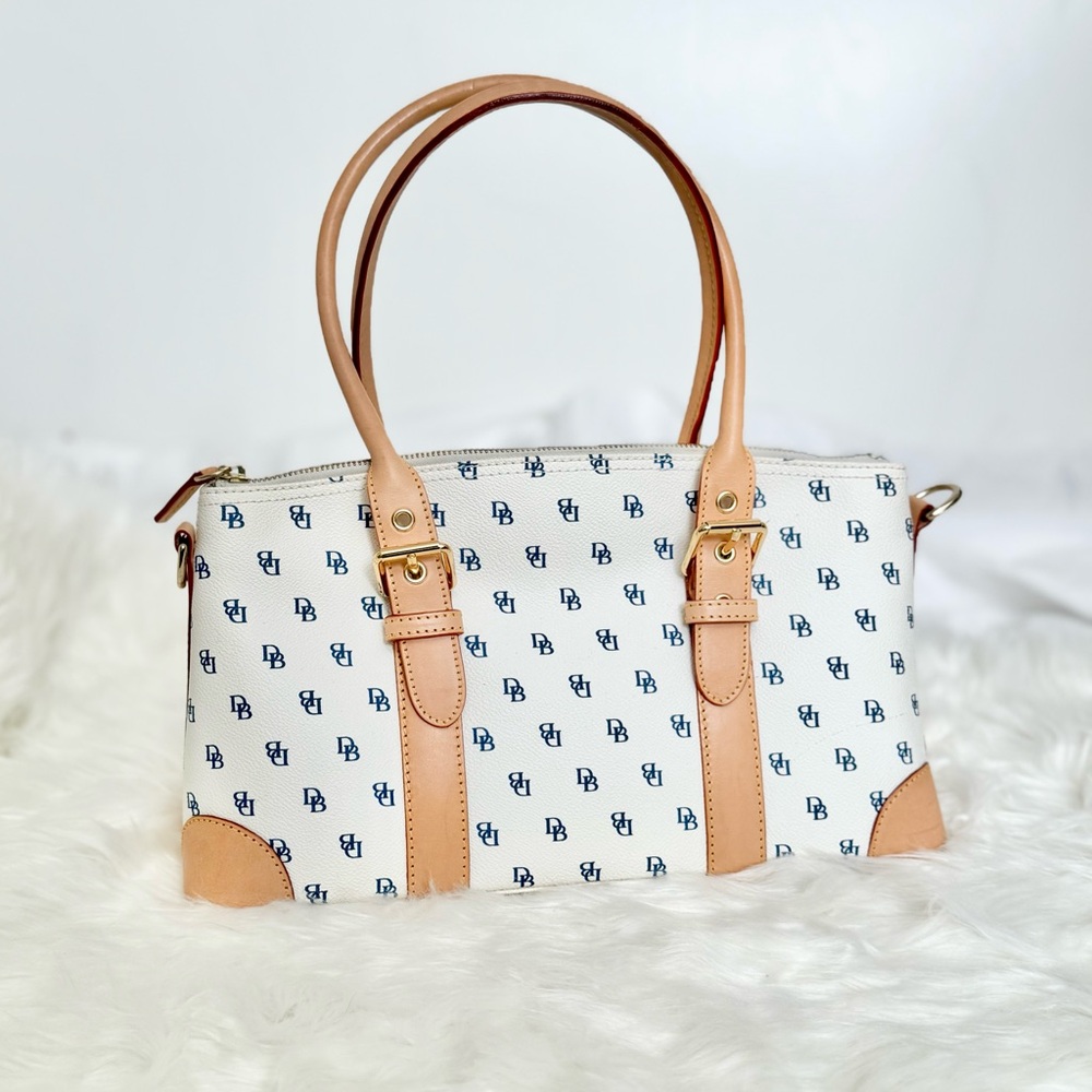 👜y2k Dooney and Bourke DB monogram white leather handbag Vintage